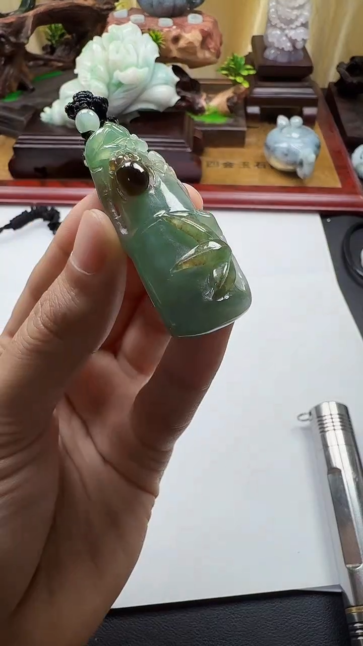 吊坠(不含链)未镶嵌翡翠1