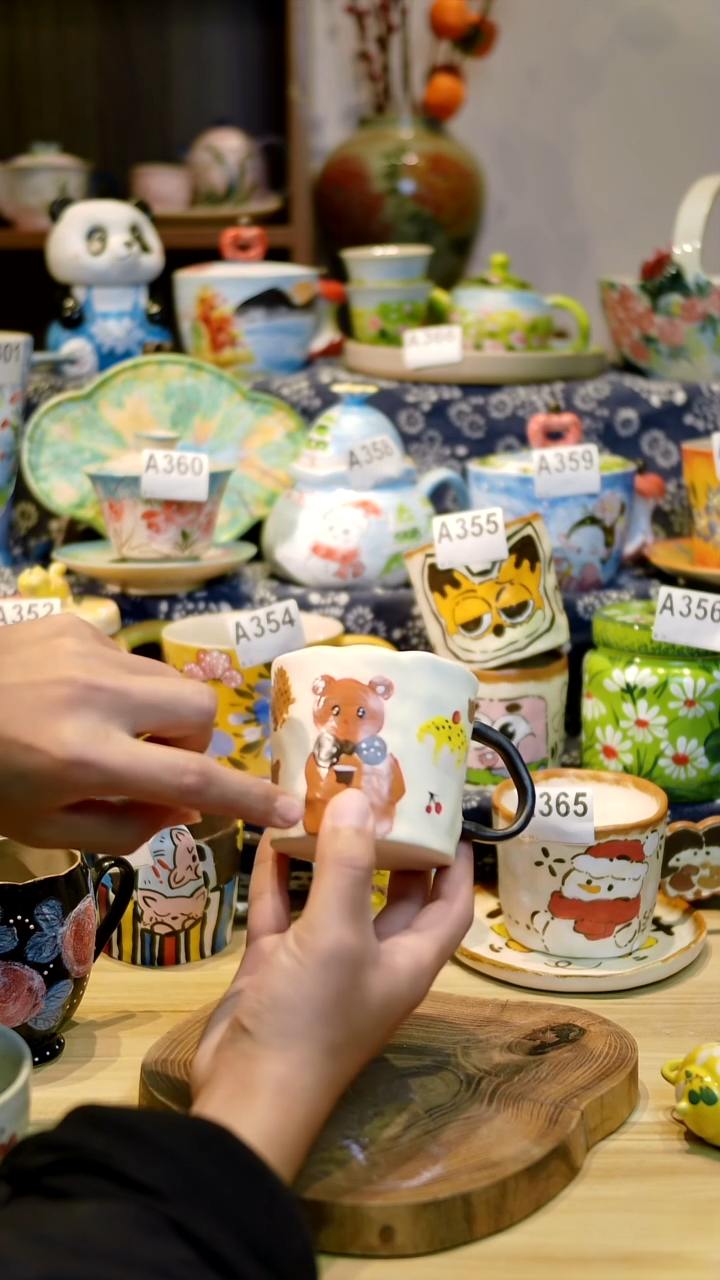 瓷片设计师款手绘釉下五彩陶瓷 画片随机