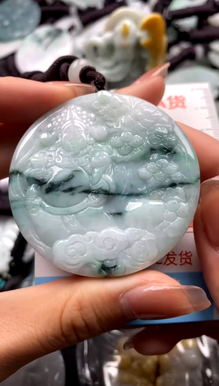【闪购商品】翡翠未镶嵌吊坠(不含链)1