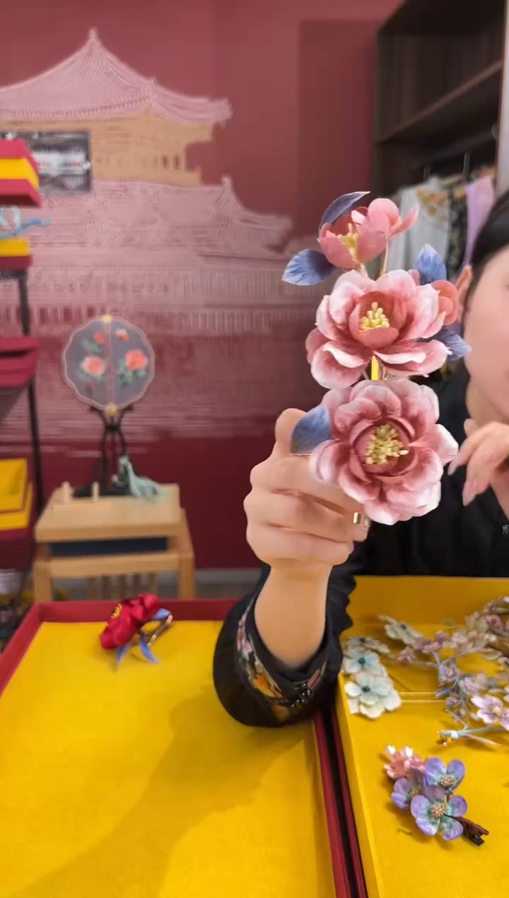 【闪购商品】刺绣非遗绒花（发饰）