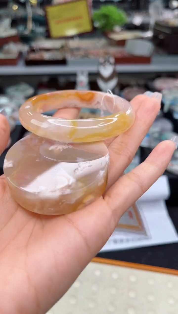 【闪购商品】石英质玉手镯未镶嵌56圈口（赠品镯心）35572231