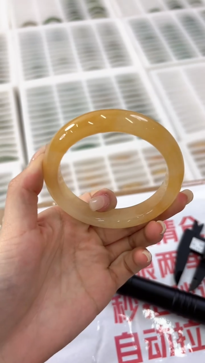 未镶嵌手镯石英质玉145-57HU