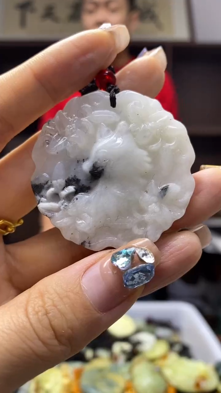 未镶嵌岫玉挂件 