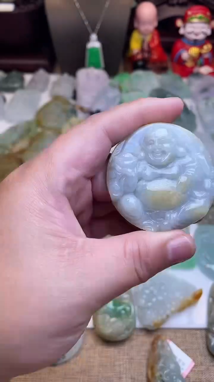 颈饰未镶嵌翡翠佛公