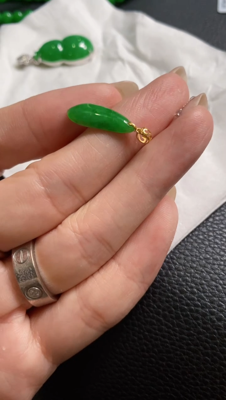 【闪购商品】定制翡翠18K金镶嵌吊坠