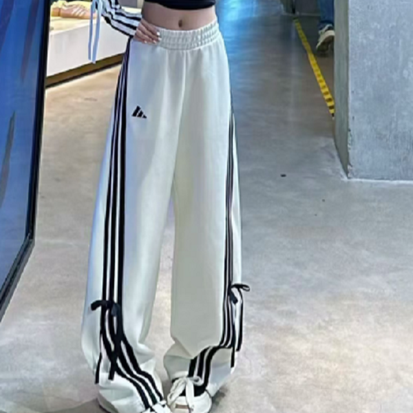 阿迪达斯三条纹舞动系列运动休闲裤香蕉裤女子KG3857