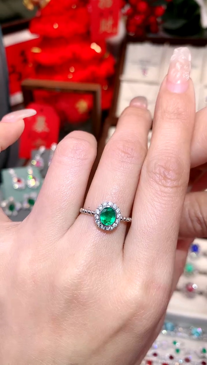 【闪购商品】祖母绿戒指18K金镶嵌0.50ct/天然宝石/七天无理由