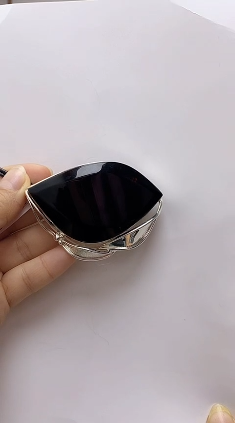 【闪购商品】琥珀裸石银S925镶嵌琥珀吊坠