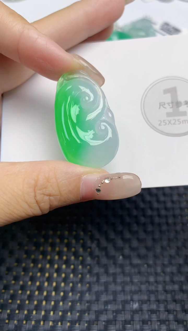 颈饰未镶嵌翡翠天然缅甸A货翡翠百元以上9元证书费自理