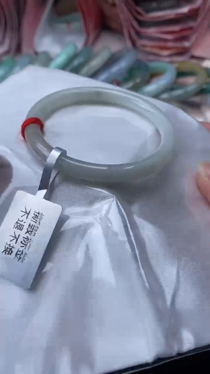 【闪购商品】翡翠手镯未镶嵌51.3手镯