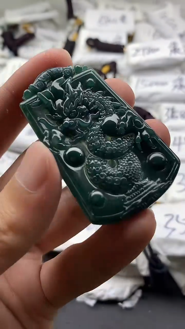 【闪购商品】翡翠颈饰未镶嵌555555555555