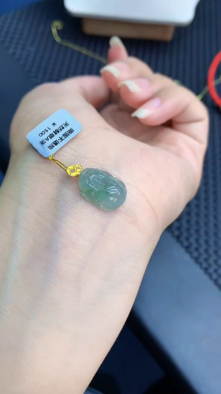 【闪购商品】翡翠颈饰18K金镶嵌            8