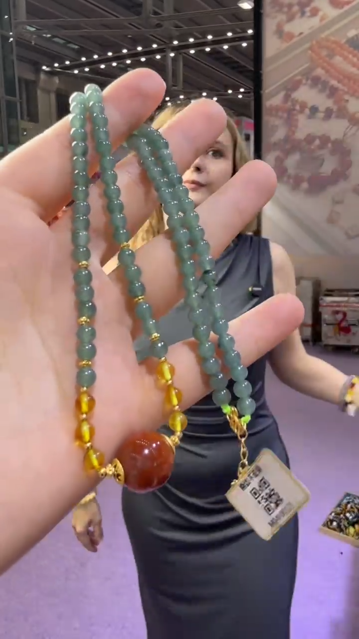 颈饰未镶嵌翡翠195秒拍号 假一罚三