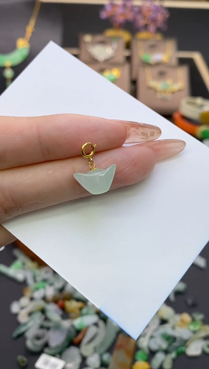 【闪购商品】翡翠颈饰18K金镶嵌净货16229