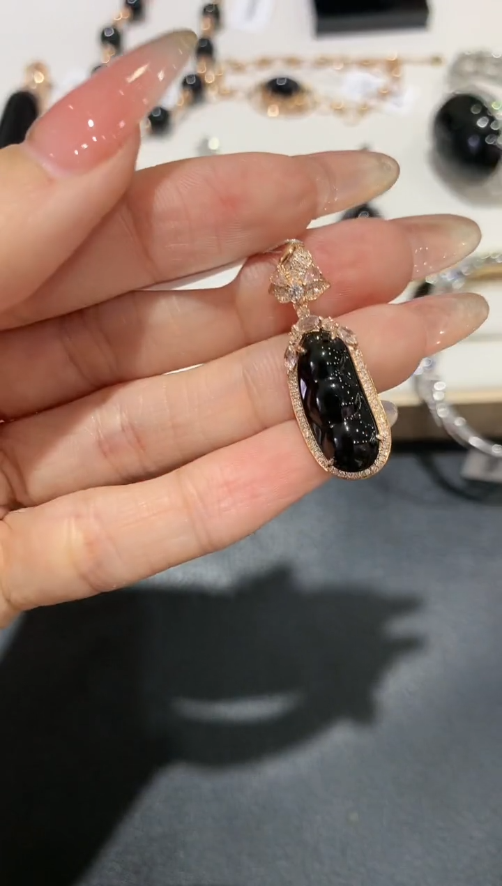 【闪购商品】翡翠吊坠(不含链)18K金镶嵌团购2