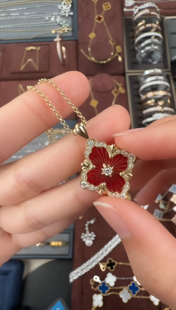 【闪购商品】钻石项链18K金镶嵌大号布布项链【红】