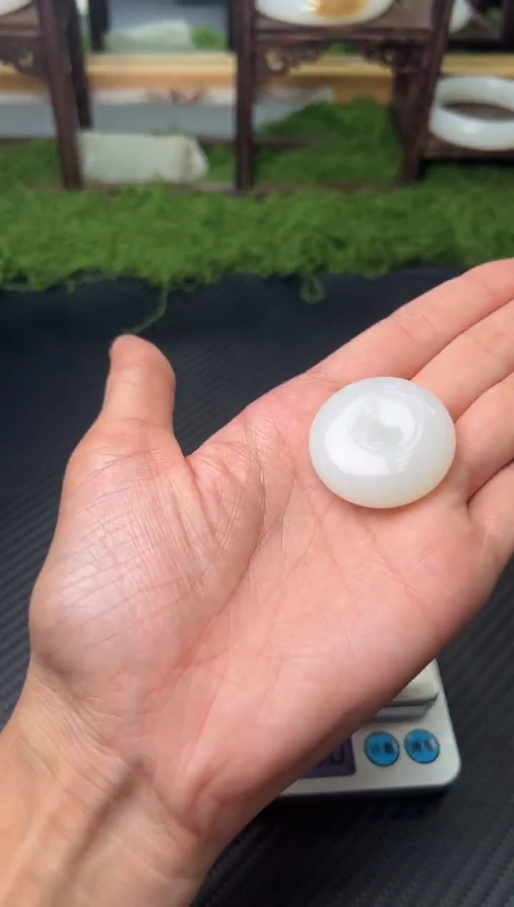 吊坠(赠链)未镶嵌和田玉喵*宝黑山微色差平安扣m