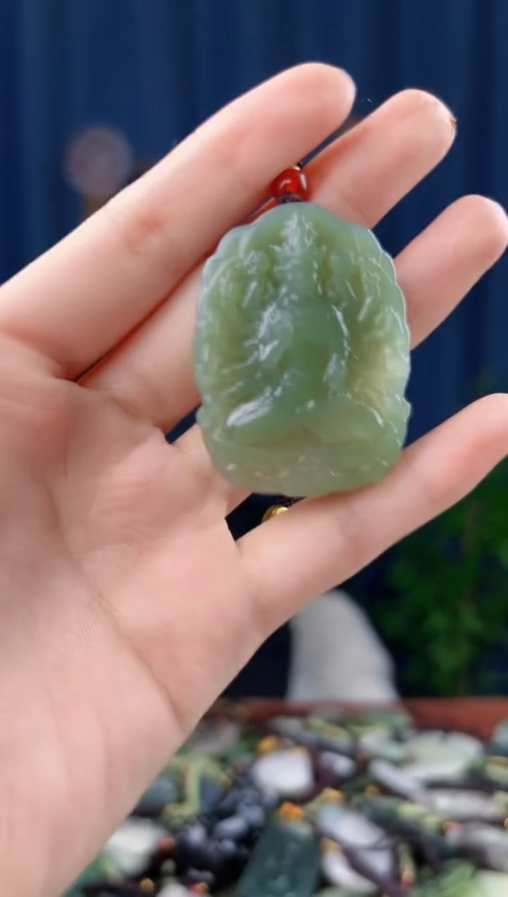 未镶嵌和田玉挂件拍一发一，