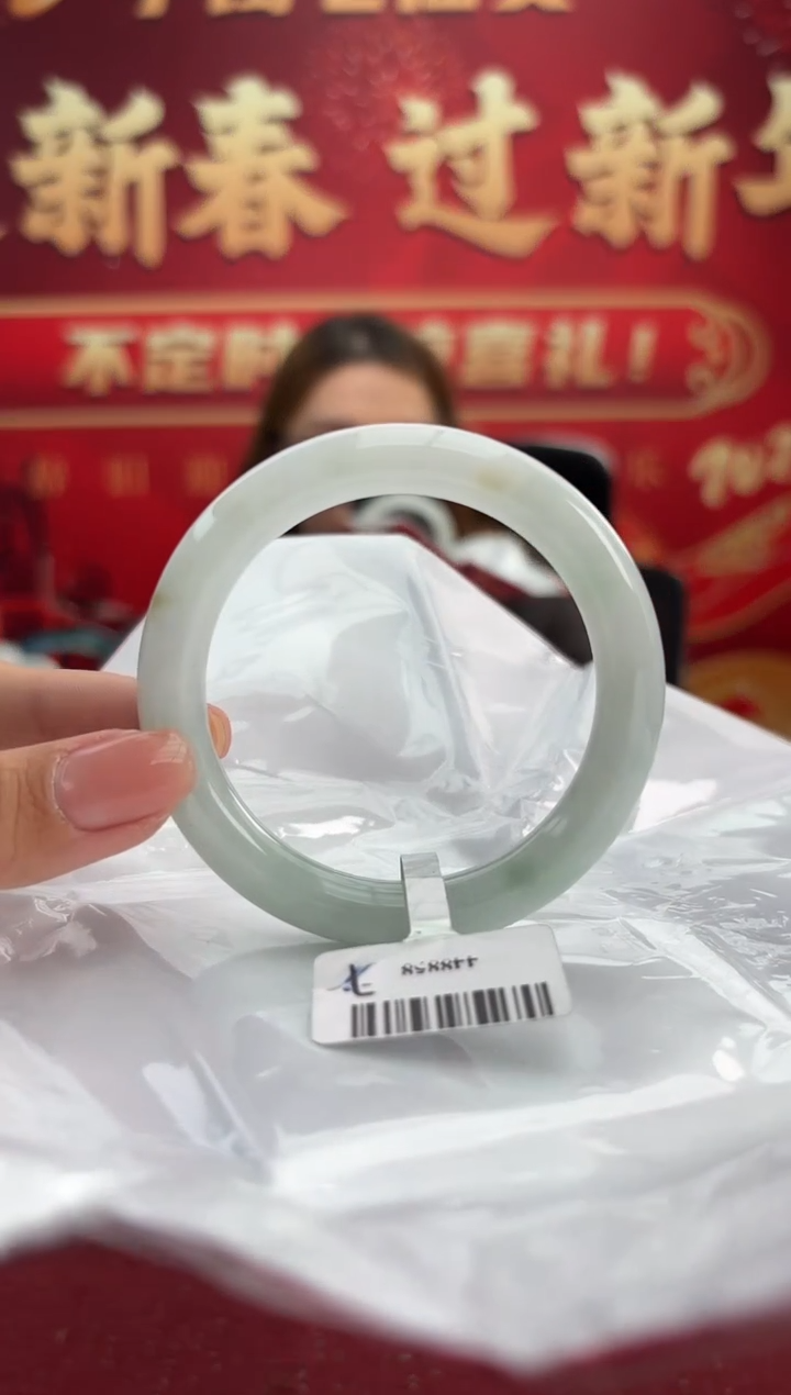 【闪购商品】翡翠手镯未镶嵌10手镯