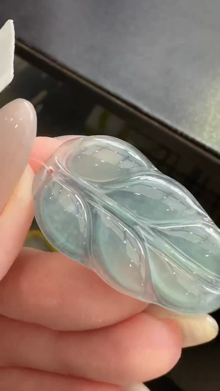 【闪购商品】翡翠颈饰未镶嵌00061139