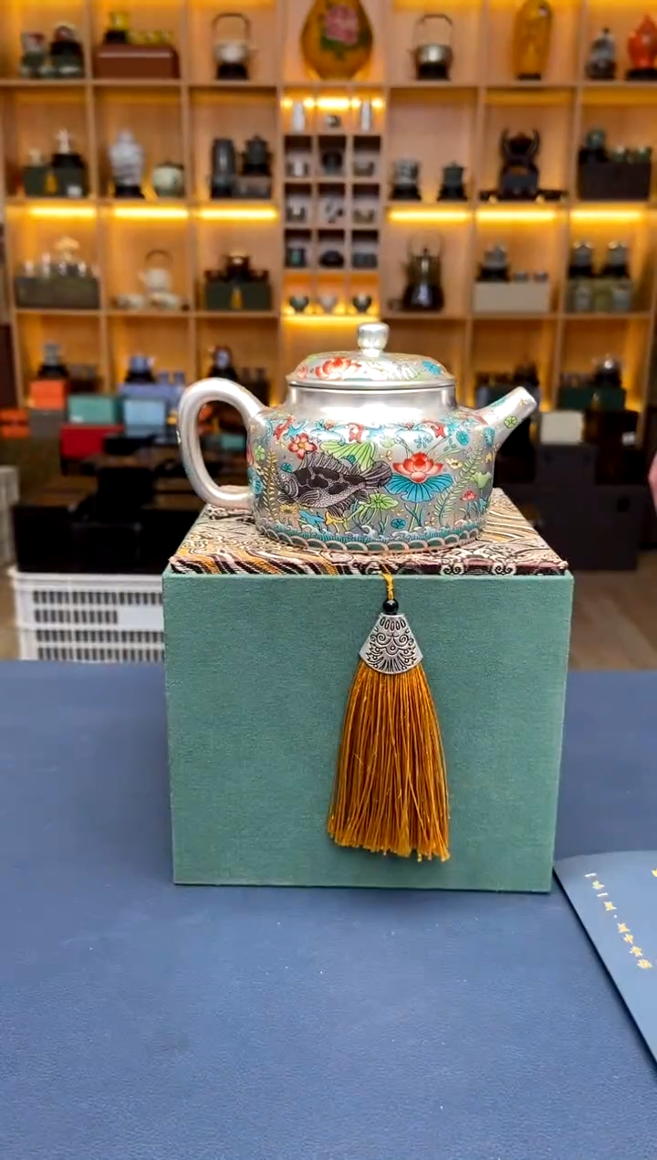 【闪购商品】撤柜高货，价格随便开@@ZH1836