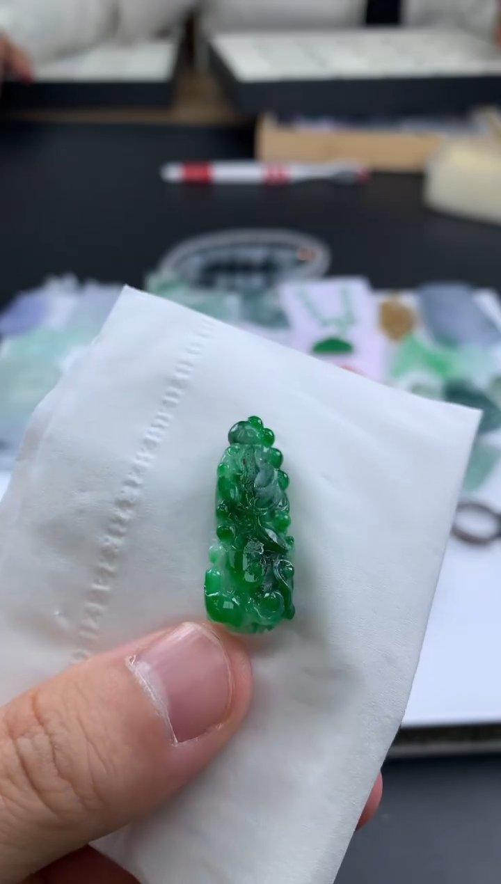 【闪购商品】定制翡翠未镶嵌翡翠