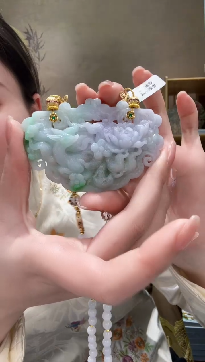 【闪购商品】翡翠颈饰未镶嵌吊坠