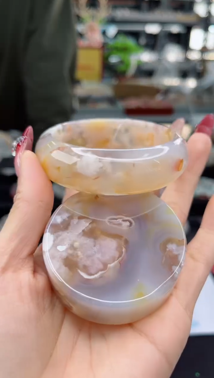 【闪购商品】石英质玉手镯未镶嵌56圈口（赠品镯心）3569125