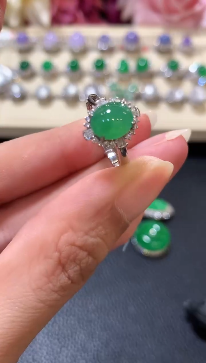 18K金镶嵌戒指翡翠z46  