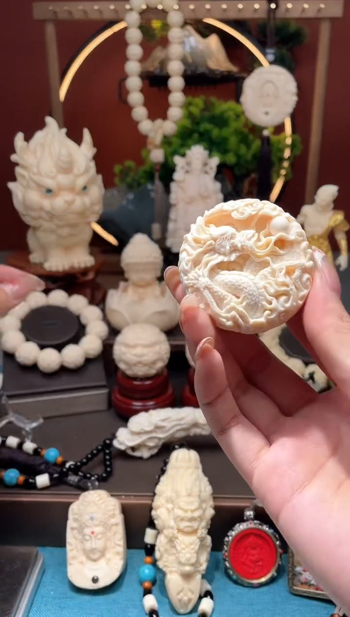 【闪购商品】菩提根/象牙果吊坠【重工版】龙凤呈祥