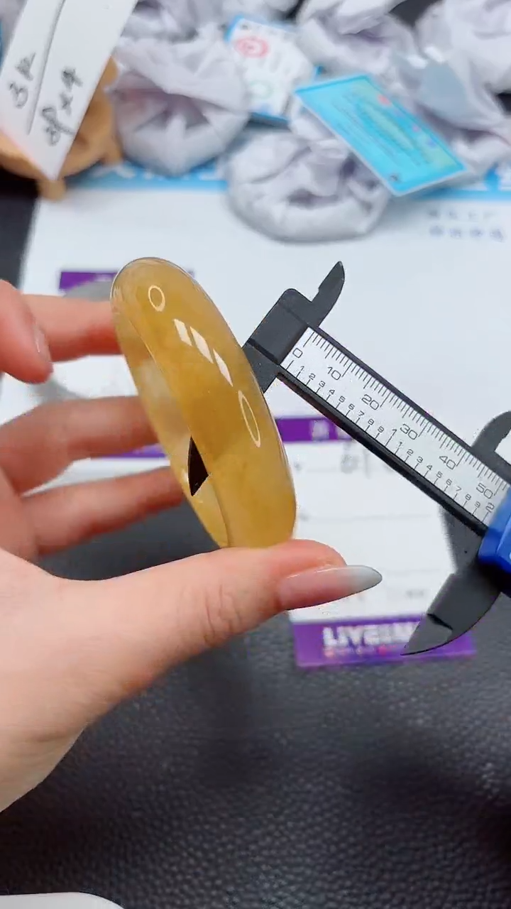 【闪购商品】石英质玉手镯未镶嵌612---55