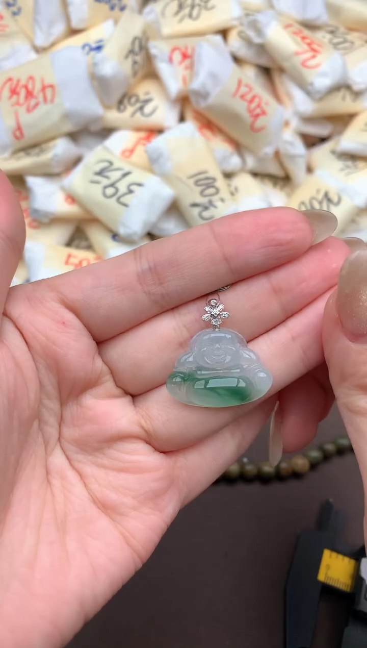 【闪购商品】翡翠挂件18K金镶嵌—