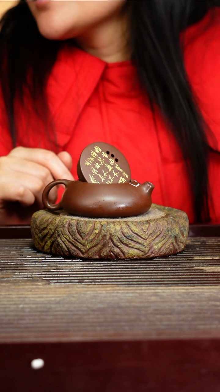 宜兴原矿紫砂壶茶壶宜兴原矿紫砂壶茶壶100C
