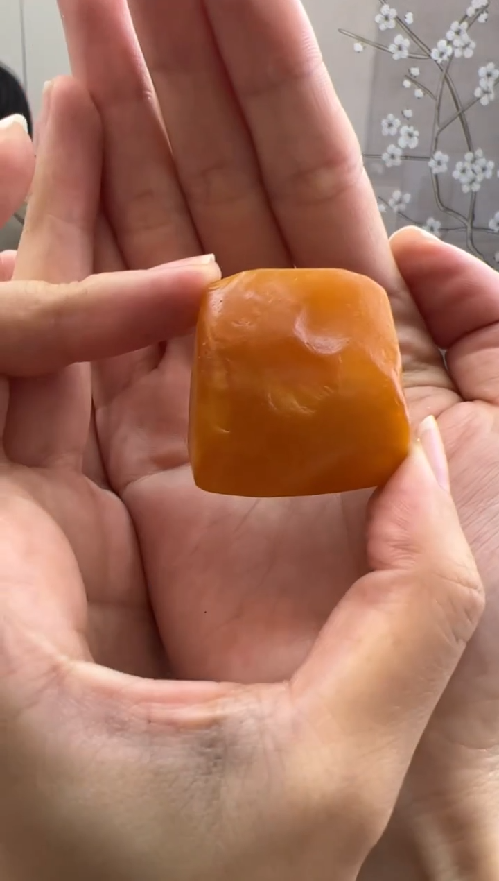 【闪购商品】琥珀裸石未镶嵌10115175-吊坠