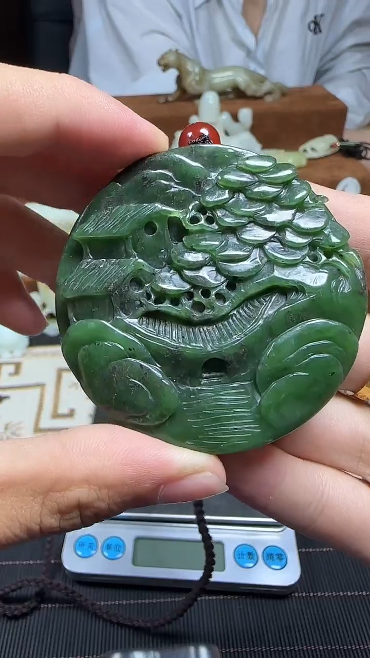 颈饰未镶嵌和田玉1
