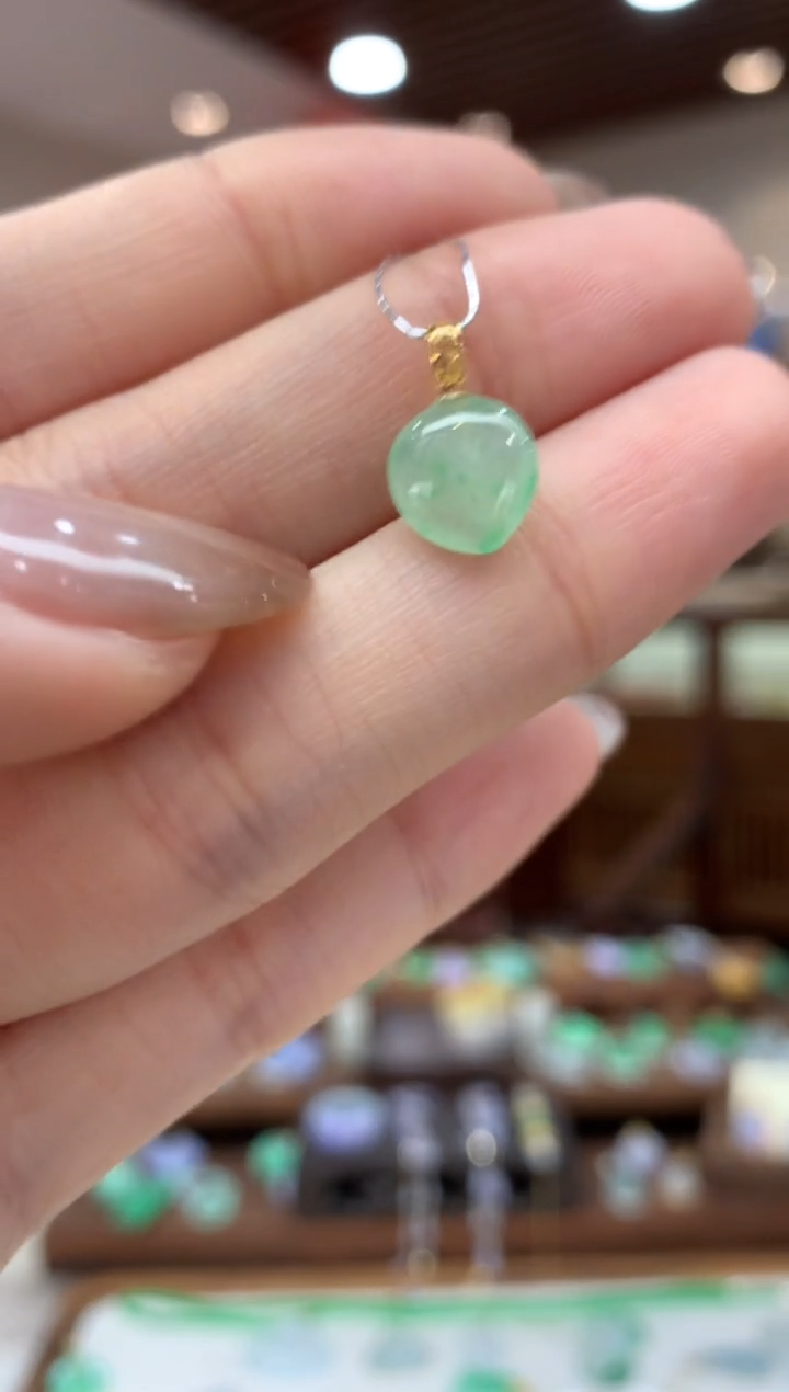 【闪购商品】翡翠18K金镶嵌吊坠(不含链)福瓜