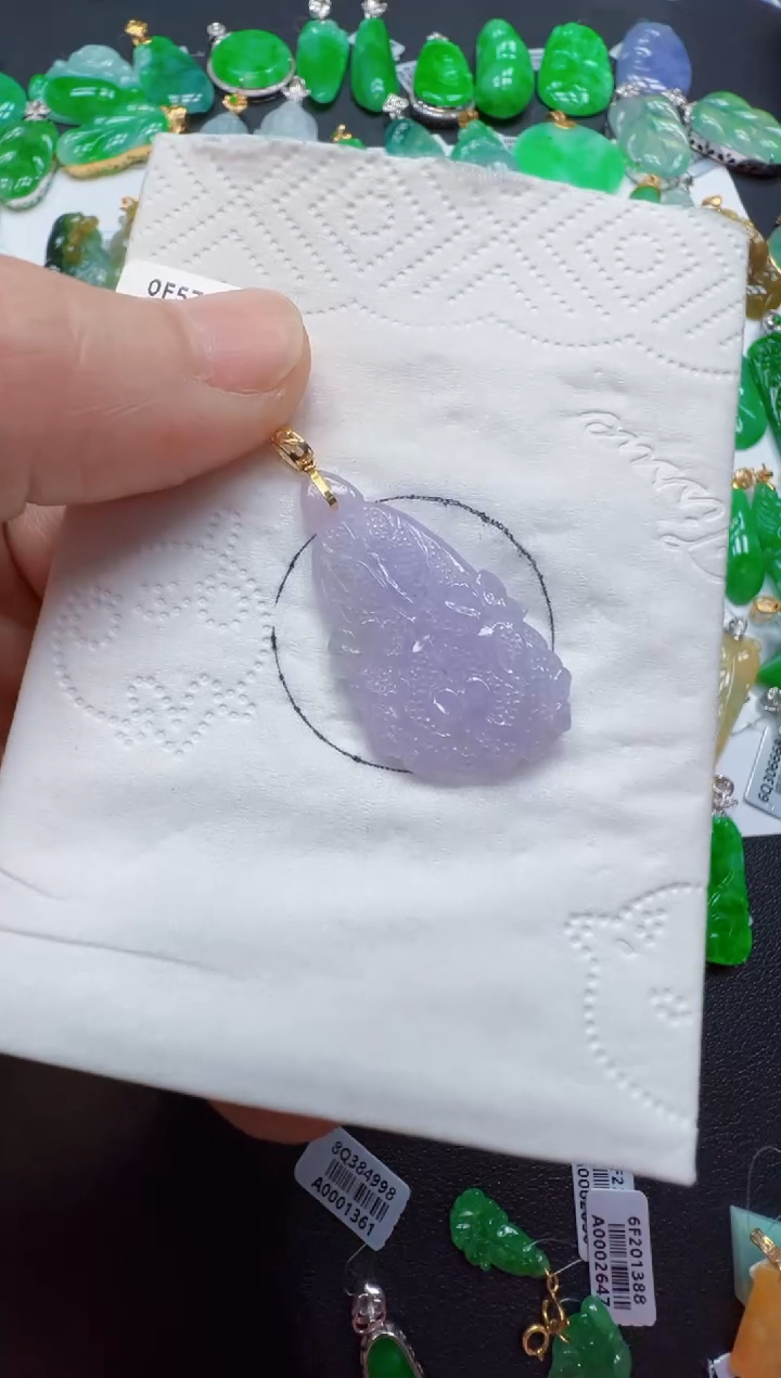 【闪购商品】翡翠吊坠(不含链)18K金镶嵌350