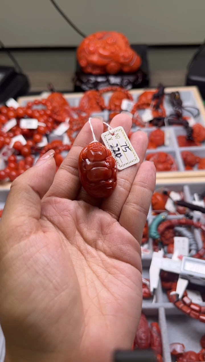 【闪购商品】南红玛瑙珠宝奇石未镶嵌75