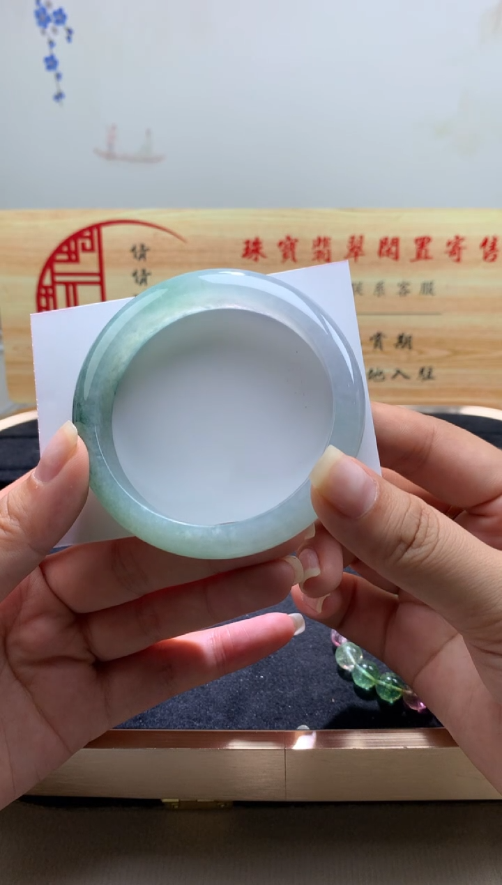 颈饰未镶嵌翡翠////////