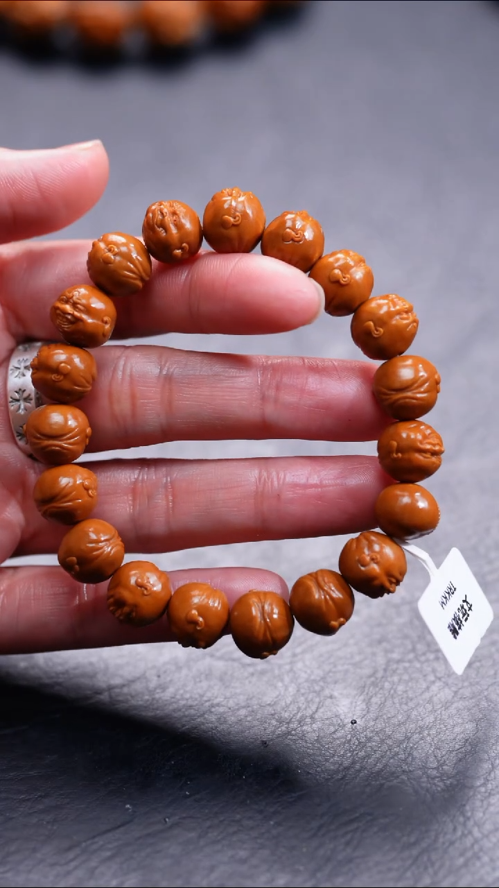 【闪购商品】橄榄核吊坠橄榄核