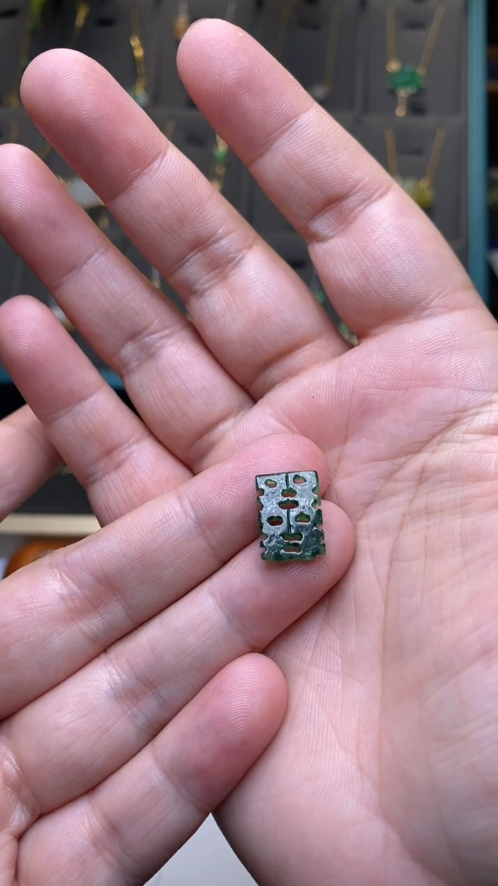 颈饰未镶嵌翡翠净货35878