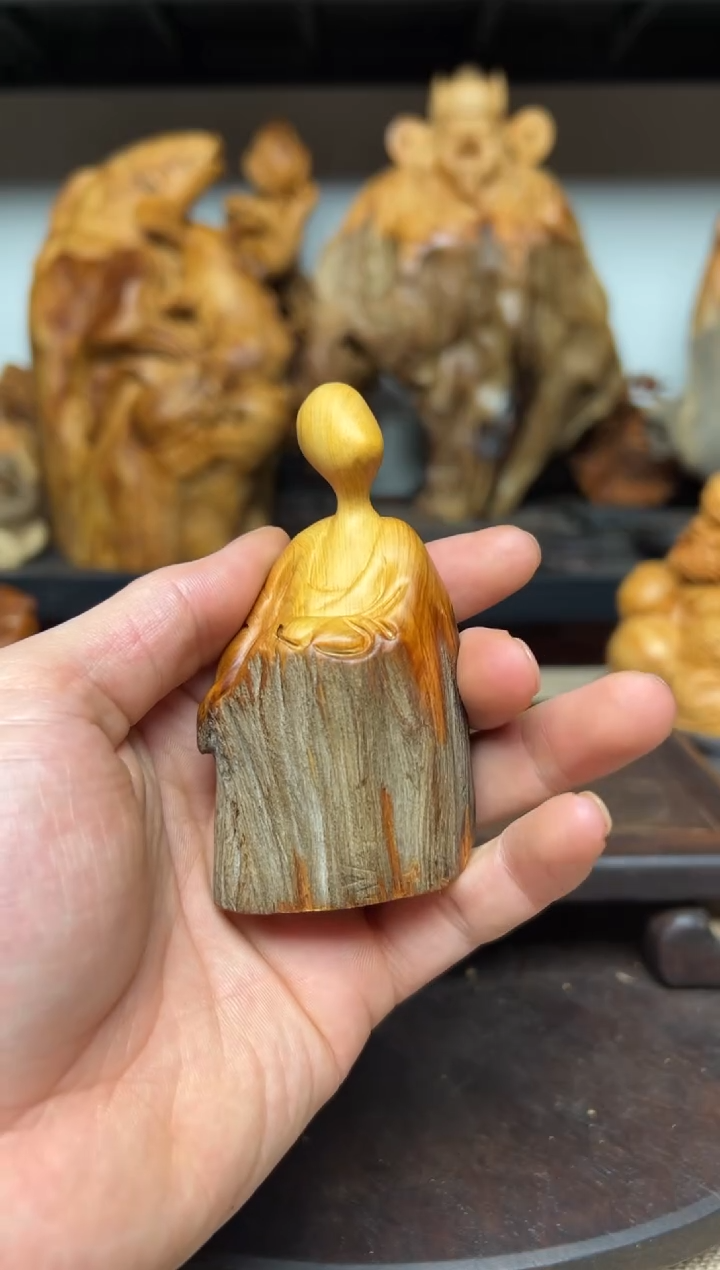 柏木（崖柏）崖柏雕刻件