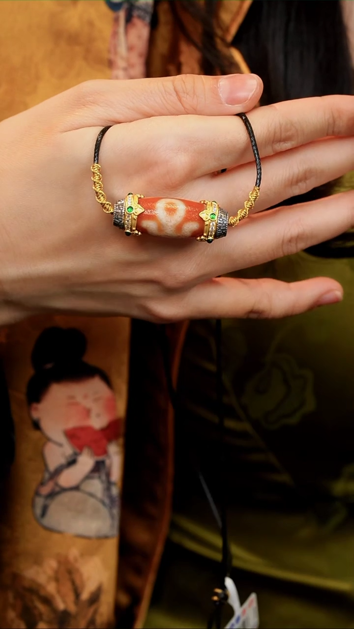 【闪购商品】玛瑙/玉髓颈饰银S925镀金镶嵌贵人