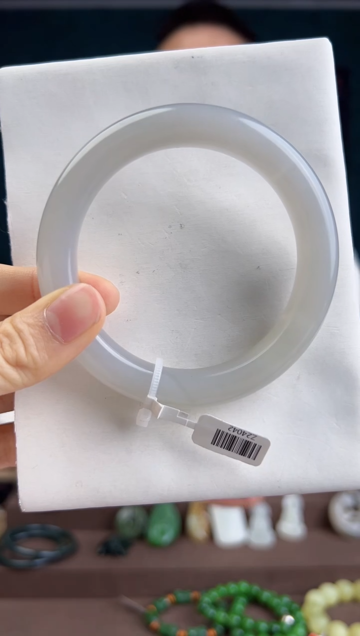 【闪购商品】和田玉手镯未镶嵌拍一发一 多样性发货圈口备注56.5