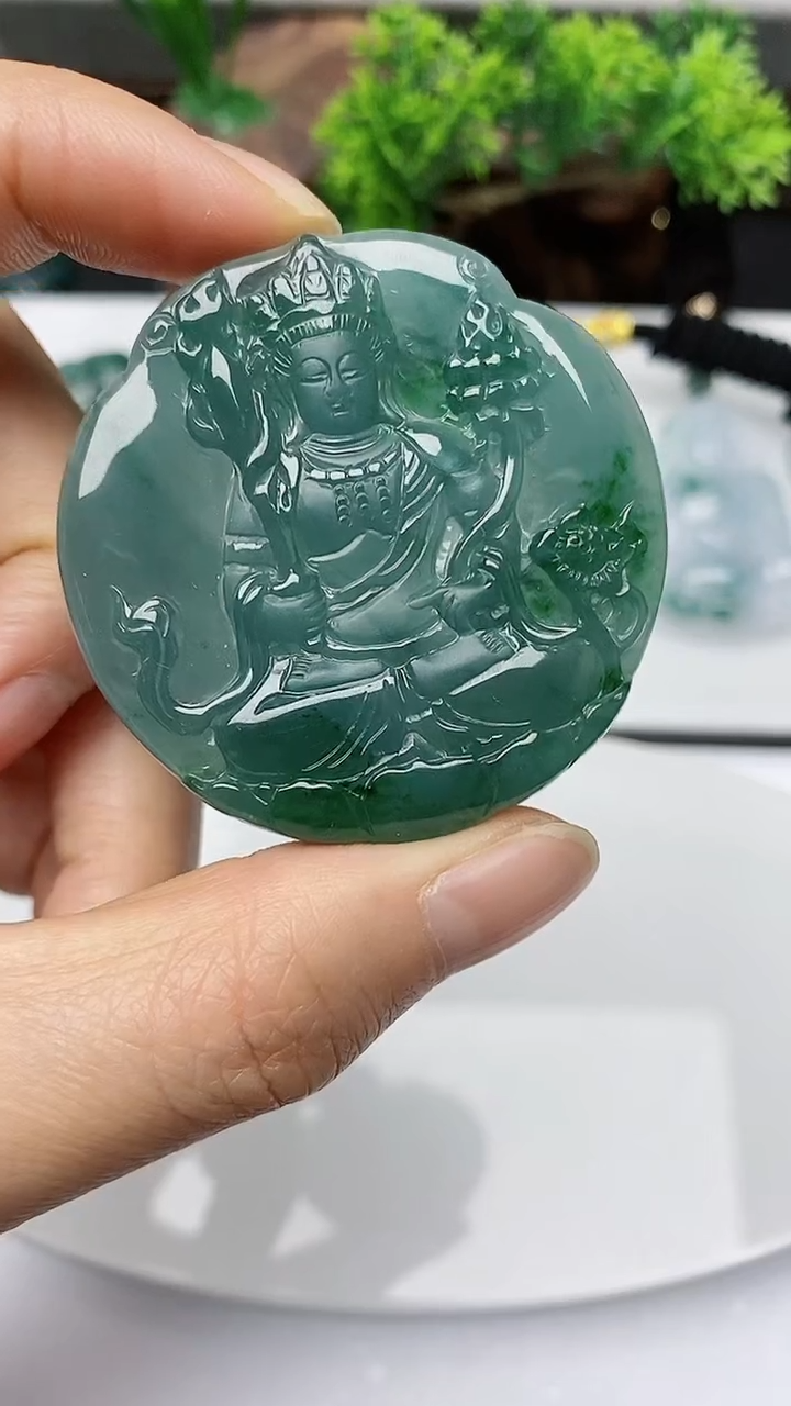 【闪购商品】翡翠颈饰未镶嵌