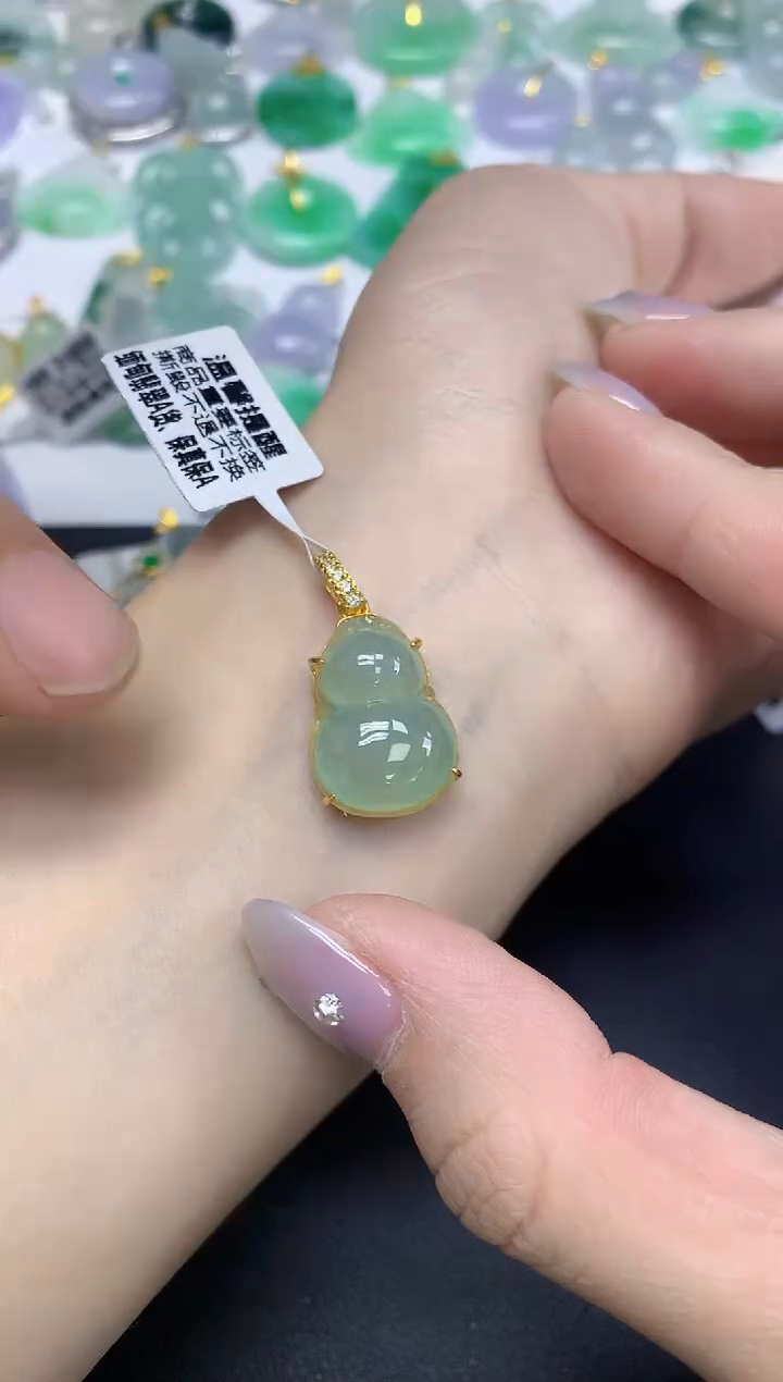 颈饰未镶嵌翡翠天然缅甸翡翠A货多样性发一件