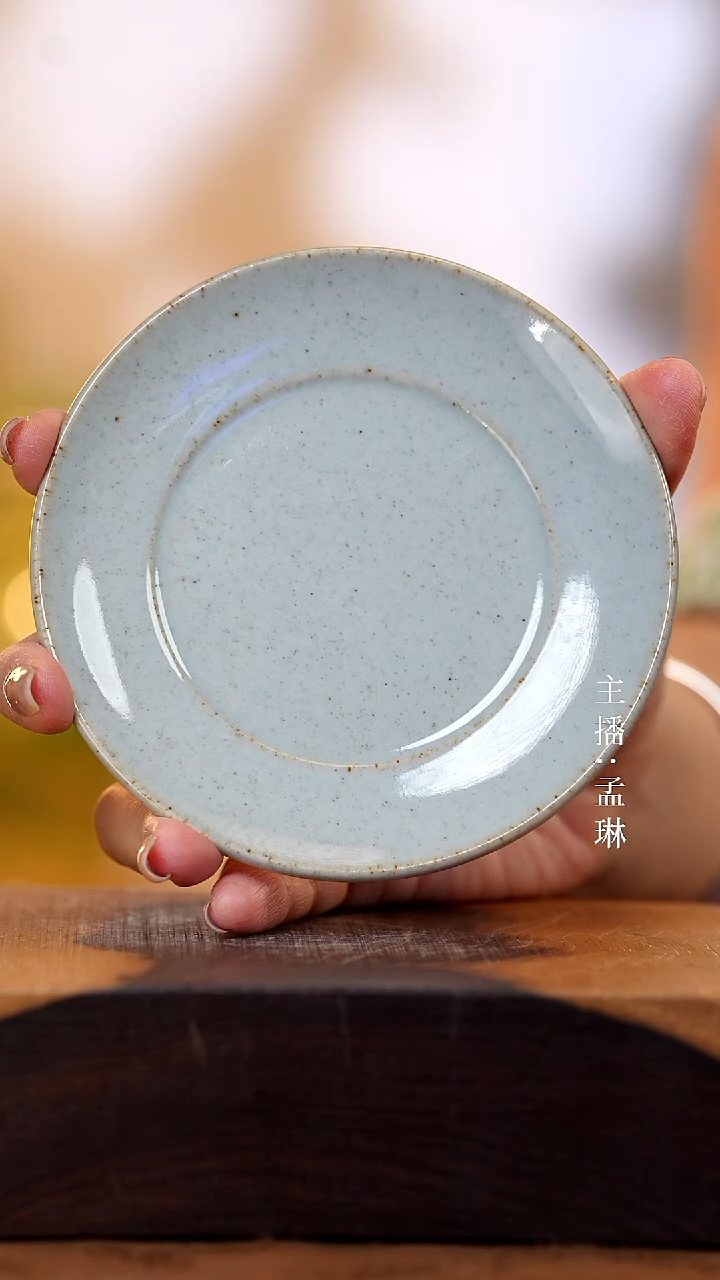 手工瓷器，每只不同