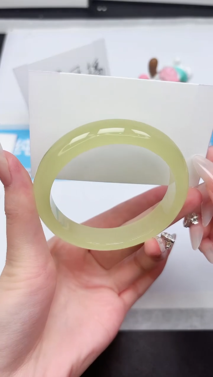 石英质玉手镯未镶嵌316-60