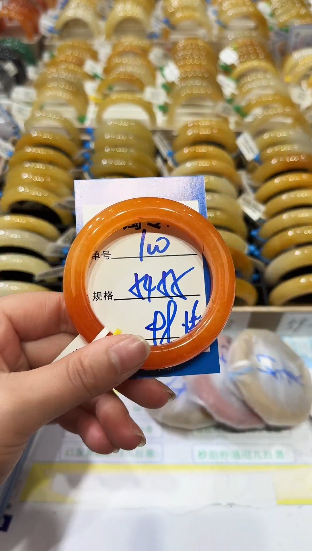 未镶嵌手镯石英岩玉100   54-55