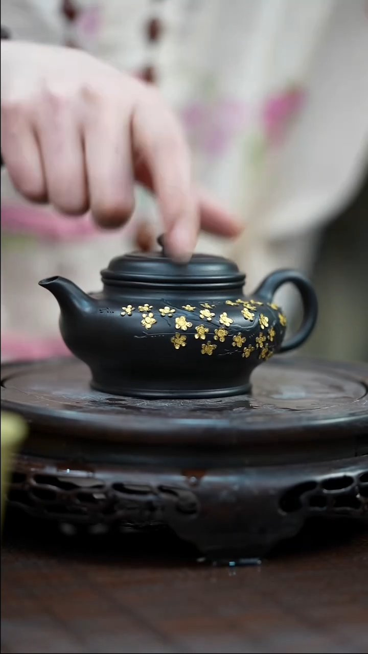 茶壶紫砂宜兴紫砂岁颐传砂原矿全手12